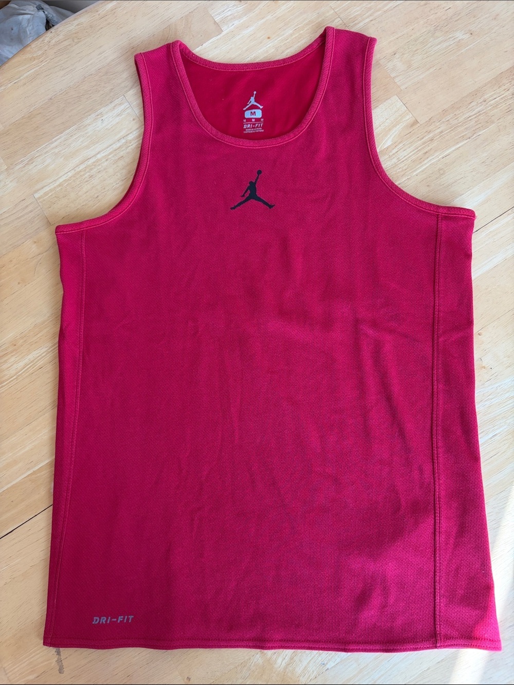 Nike Jordan Dri-FIT Sleeveless Tank Top – Men’s Medium (Gym Red)
